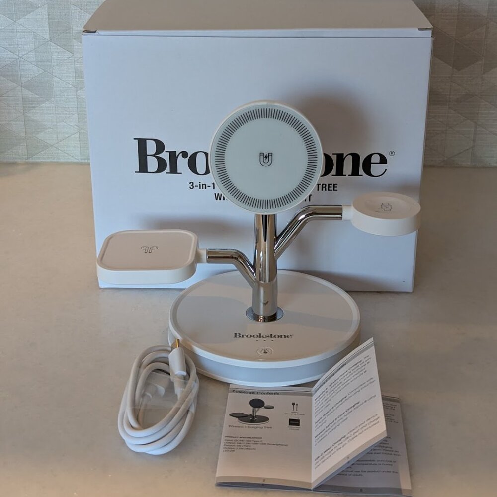 NIB Brookstone 3 in 1 Wireless Charging Station Compatible with MagSafe Charger
